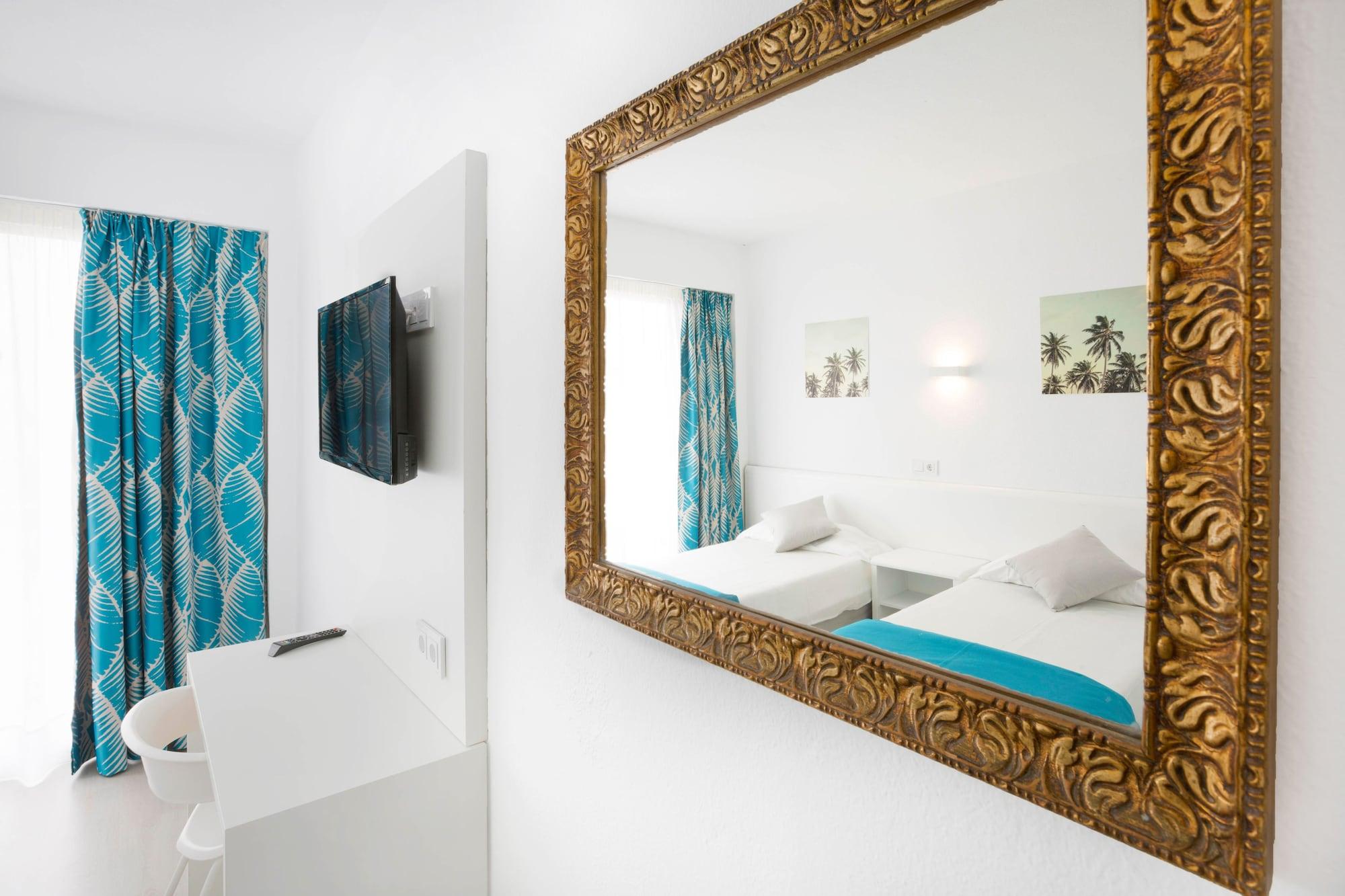 Отель Bluesea Arenal Tower Adults Only Эл Аренал Экстерьер фото